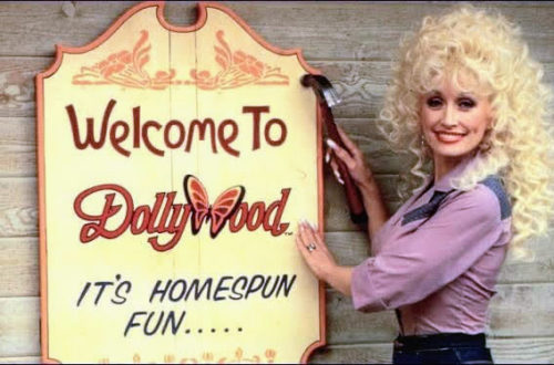 old dollywood sign