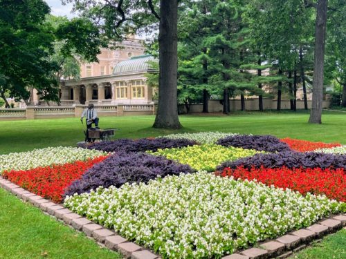 quilt garden at Ruthmere