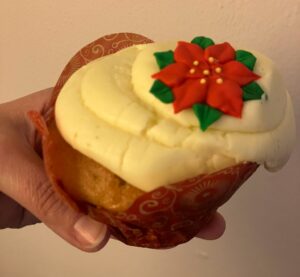 Vanilla eggnog cupcake